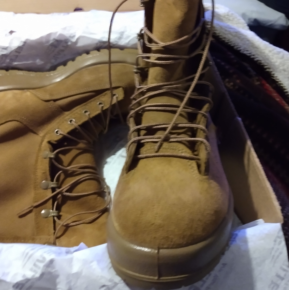 Army/navy combat boots